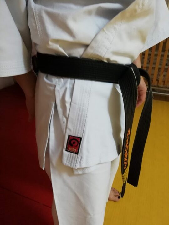 karate-gi ENSO, detaliu cu eticheta Enso